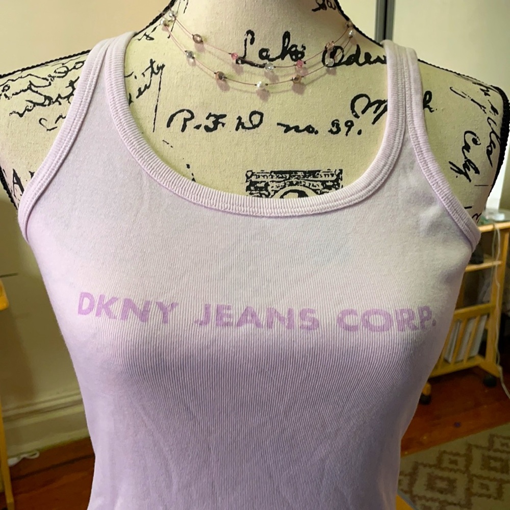 EUC DKNY Jeans lilac tank top